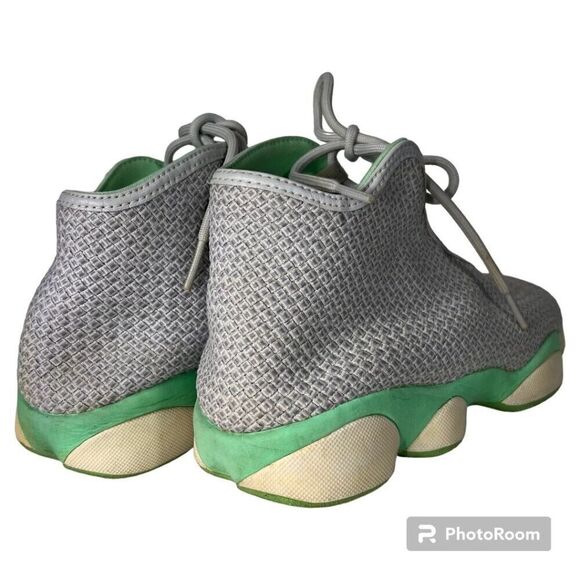 Air Jordan Horizon Green Glow Sneakers Gray Mint‎ ladies 6.5 or kids 5 - Picture 3 of 5